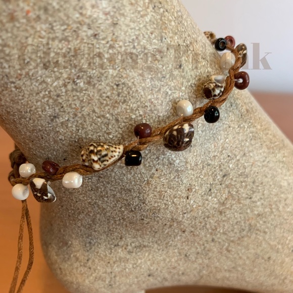 Mini Sea Shell Macrame Anklet – Light Brown Adjustable Beach Boho Jewelry - Picture 3 of 7